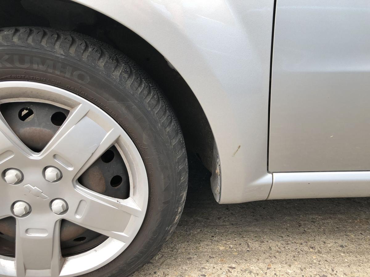 Chevrolet Aveo T250 Kotflügel vorn links Fahrerseite silber Stufenheck