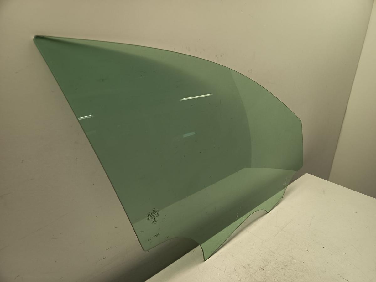 Mercedes W205 C-Klasse original T&uuml;rscheibe vorn rechts Beifahrerfenster Bj 2022