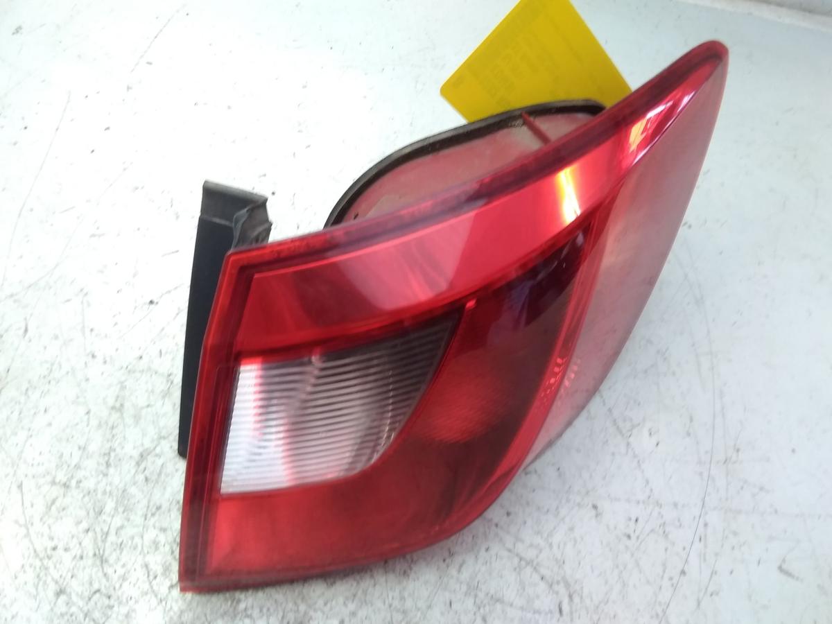 Seat Ibiza ST Kombi 6J original R&uuml;ckleuchte Heckleuchte rechts au&szlig;en BJ2011