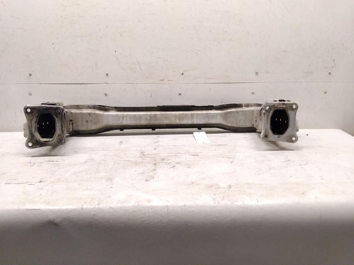 Ford Focus 3 original Tr&auml;ger Verst&auml;rkung Sto&szlig;f&auml;nger vorn BJ2011