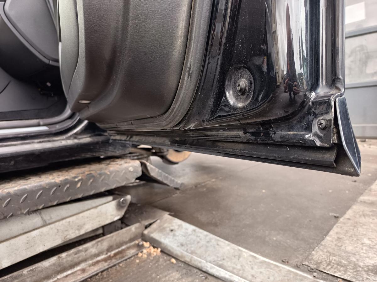 Audi A4 8E B7 original Tür vorn rechts Beifahrer Z9Y Phantomschwarz Bj 2007