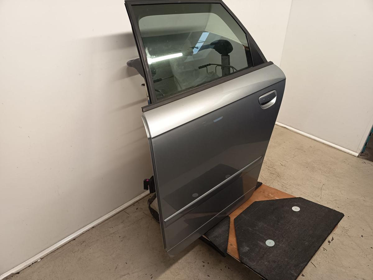 Audi A4 8E B7 Avant original T&uuml;r hinten links Y7G Quarzgrau Bj 2005