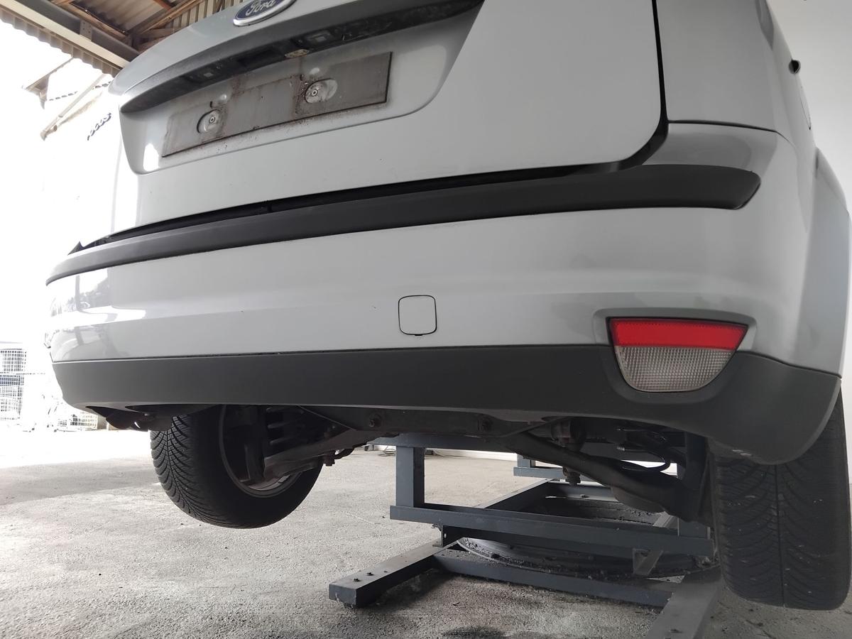 Ford Focus II DA3 Flie&szlig;heck orig Sto&szlig;stange Stossf&auml;nger hinten BJ2004 Cosmicsilber