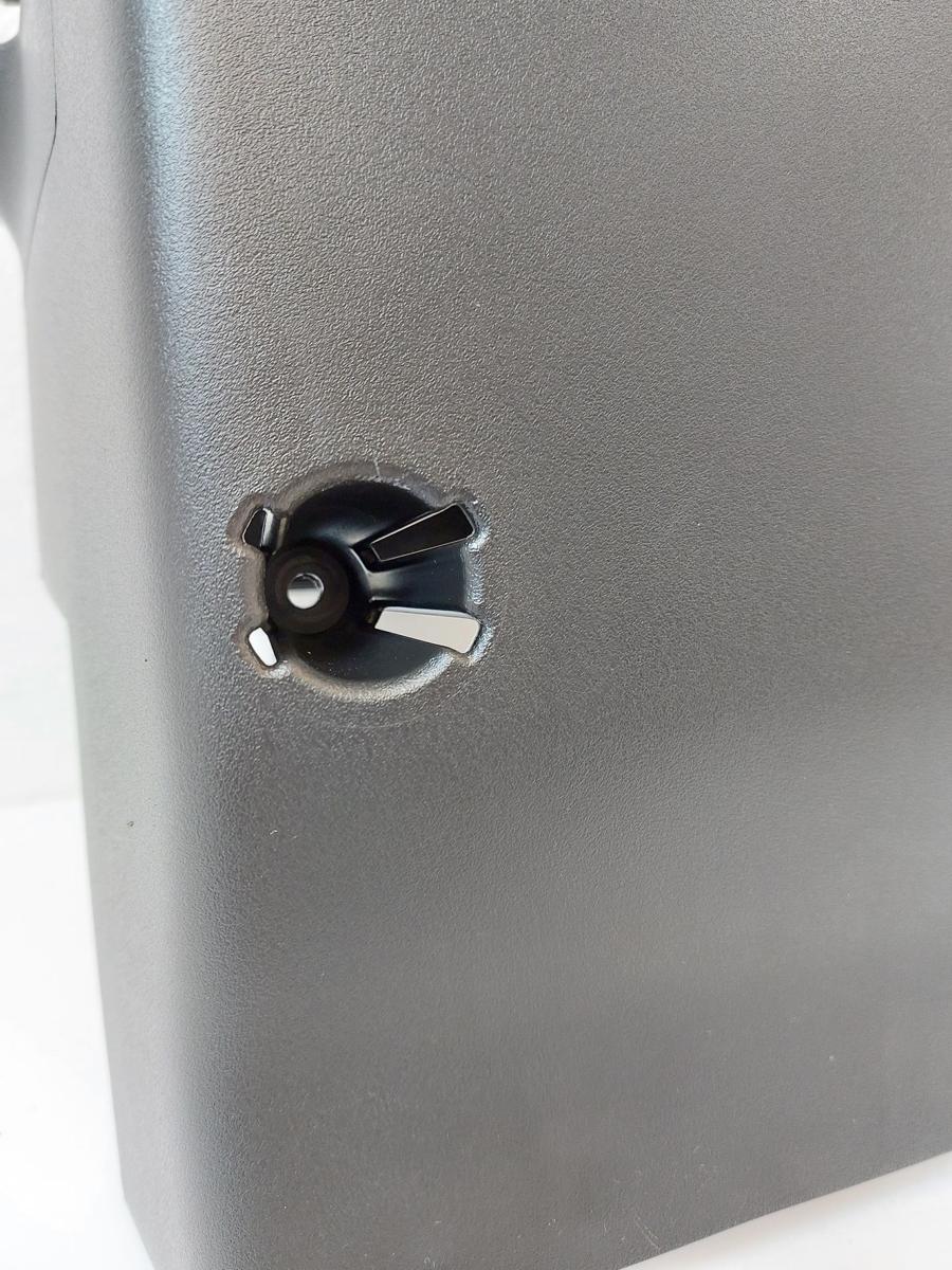 Mitsubishi Eclipse Cross GK0 ab21 Lenks&auml;ulenverkleidung Verkleidung Lenks&auml;ule