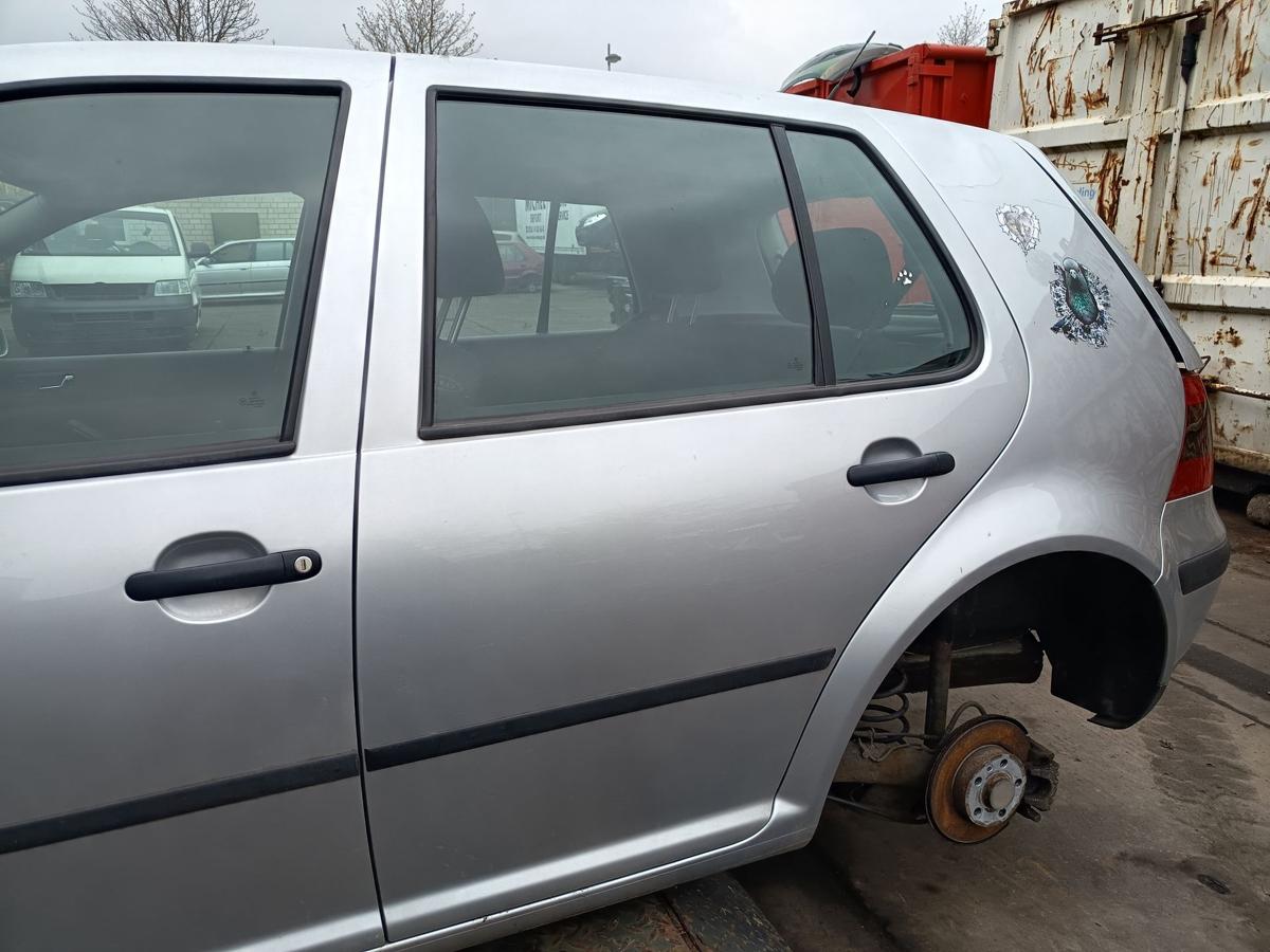 VW Golf IV original T&uuml;r hinten links LA7W Reflexsilber Baujahr 2002