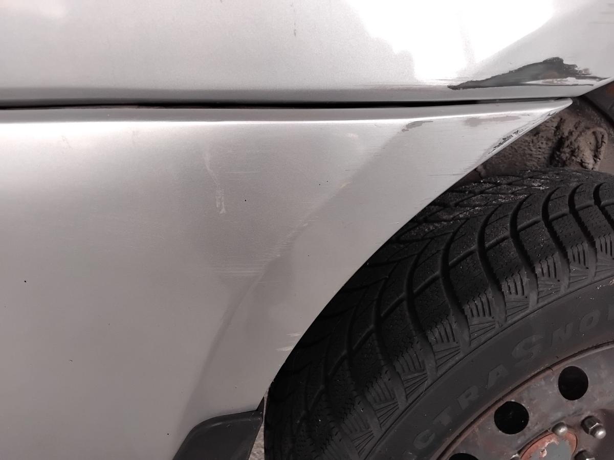 Kia Carnival III MB original Stossfänger Stoßstange hinten PDC BJ2007 silber