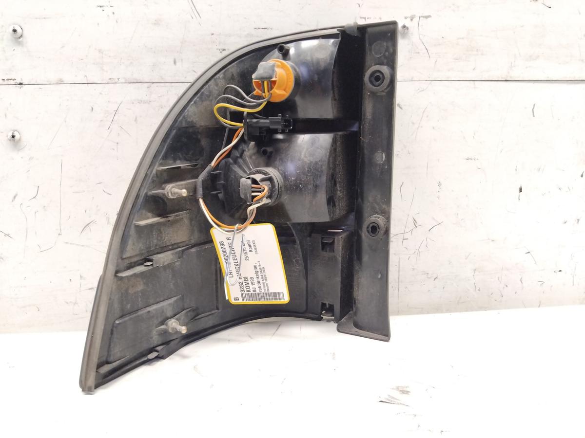 Saab 9-5 Kombi original R&uuml;ckleuchte Heckleuchte rechts au&szlig;en Bj.1999