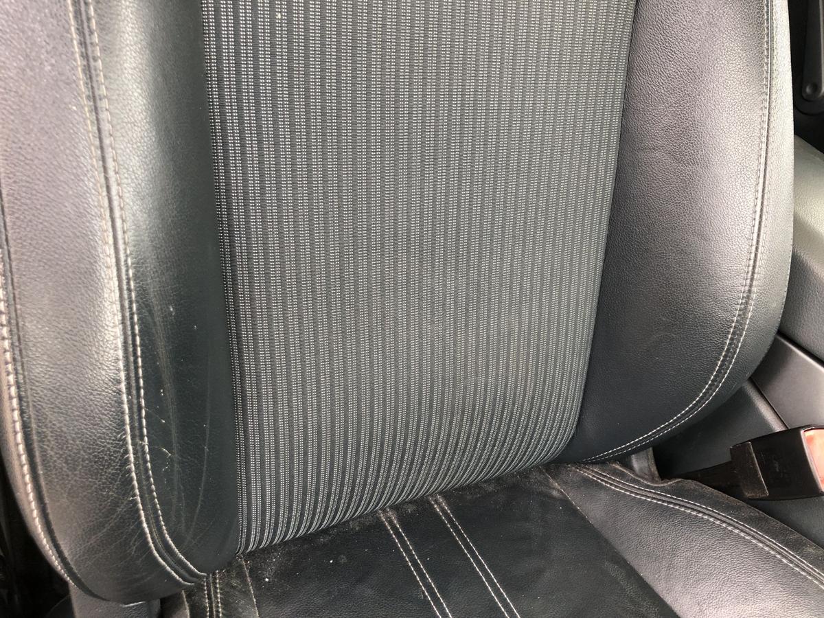 Ford C-Max CB7 Sitz vorn rechts Beifahrersitz Teilleder mit Stoff Heizung