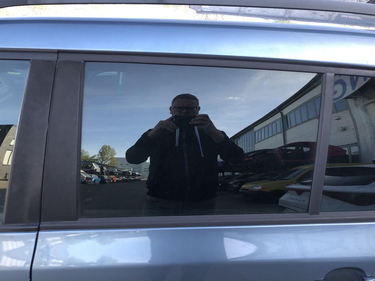Skoda Fabia II 2 Typ 5J Seitenscheibe T&uuml;rscheibe hinten links Komb get&ouml;nt