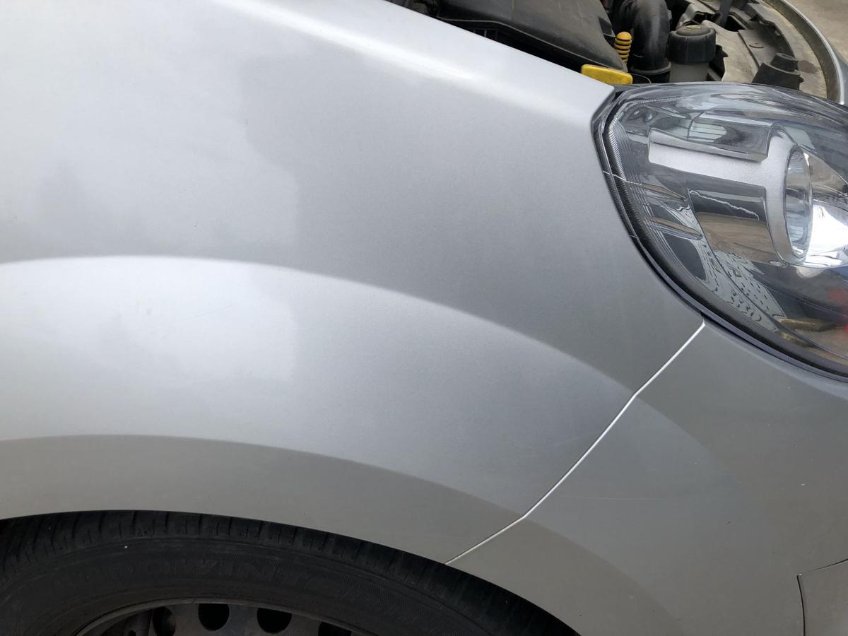 Renault Twingo 2 II Kotfl&uuml;gel vorn rechts Beifahrerseite TED69 Gris Platine Met