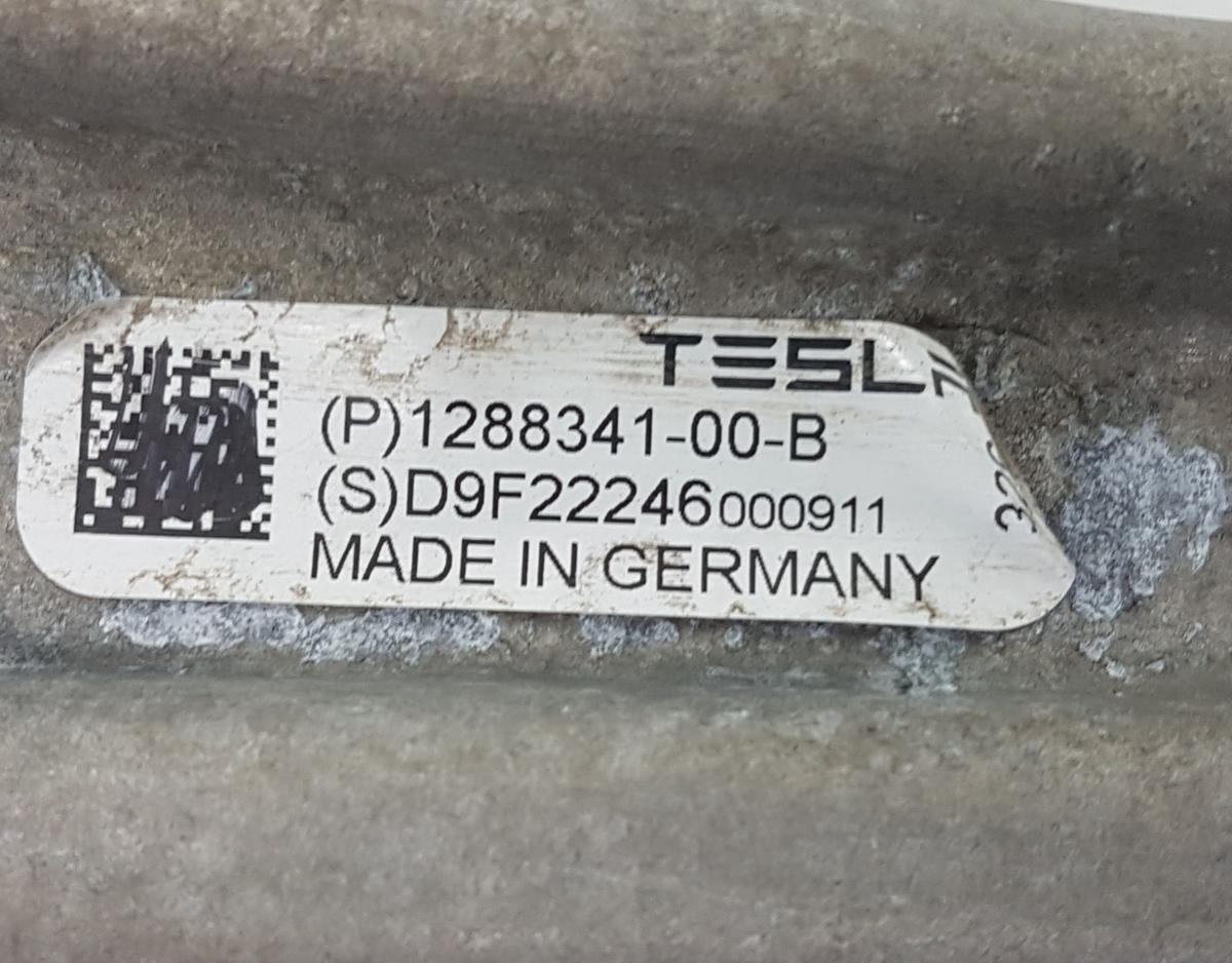 Tesla Model Y Querlenkersatz vorn rechts Satz Querlenker Bj2022 1288326-00-A