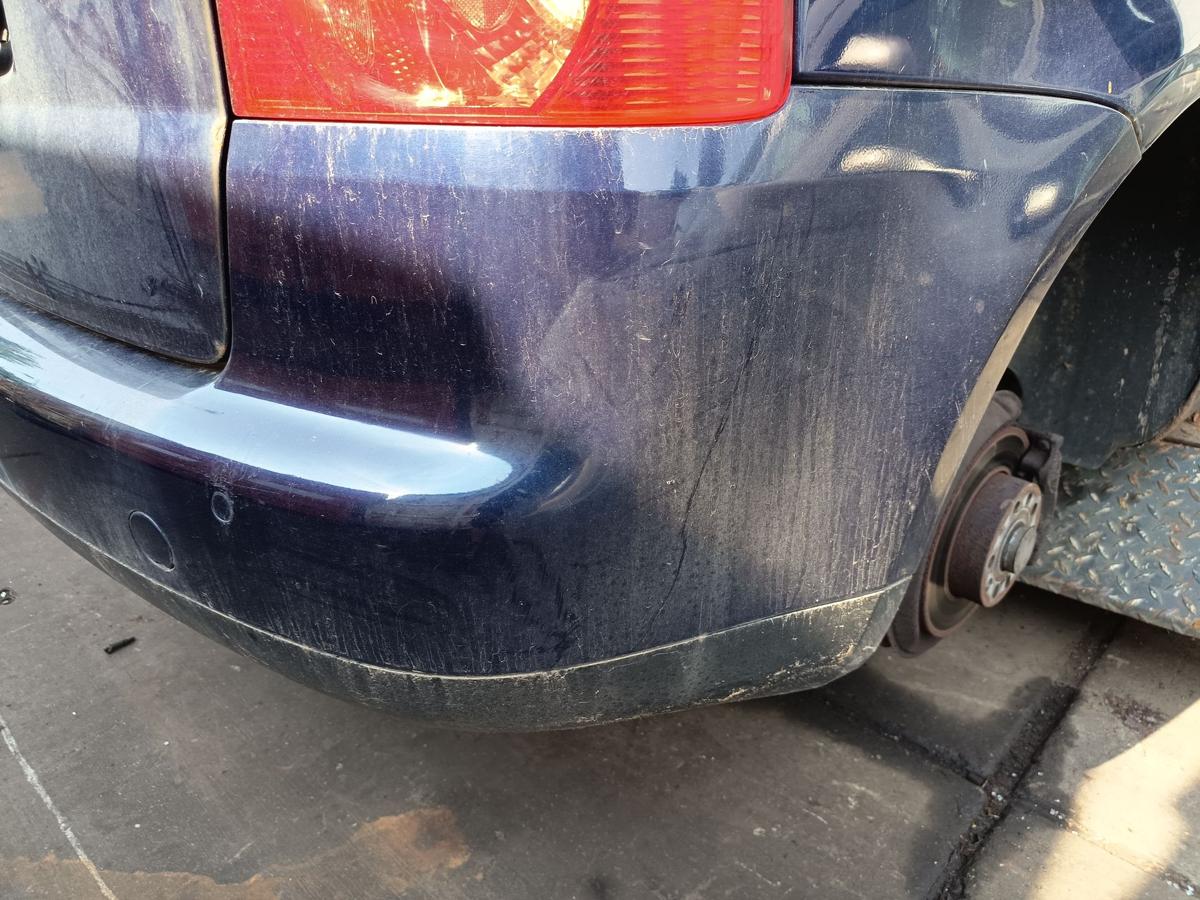 VW Touran 1T original Sto&szlig;stange hinten LB5N Indigoblau PDC vor Facelift Bj 06