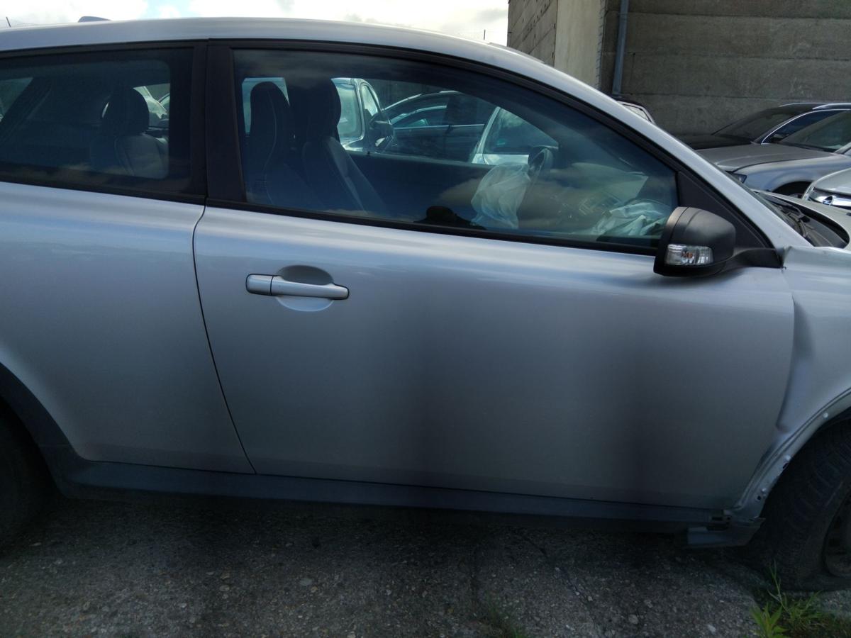 Volvo C30 M Tür vorn rechts Beifahrertür silbermetallic 42600 BJ2009