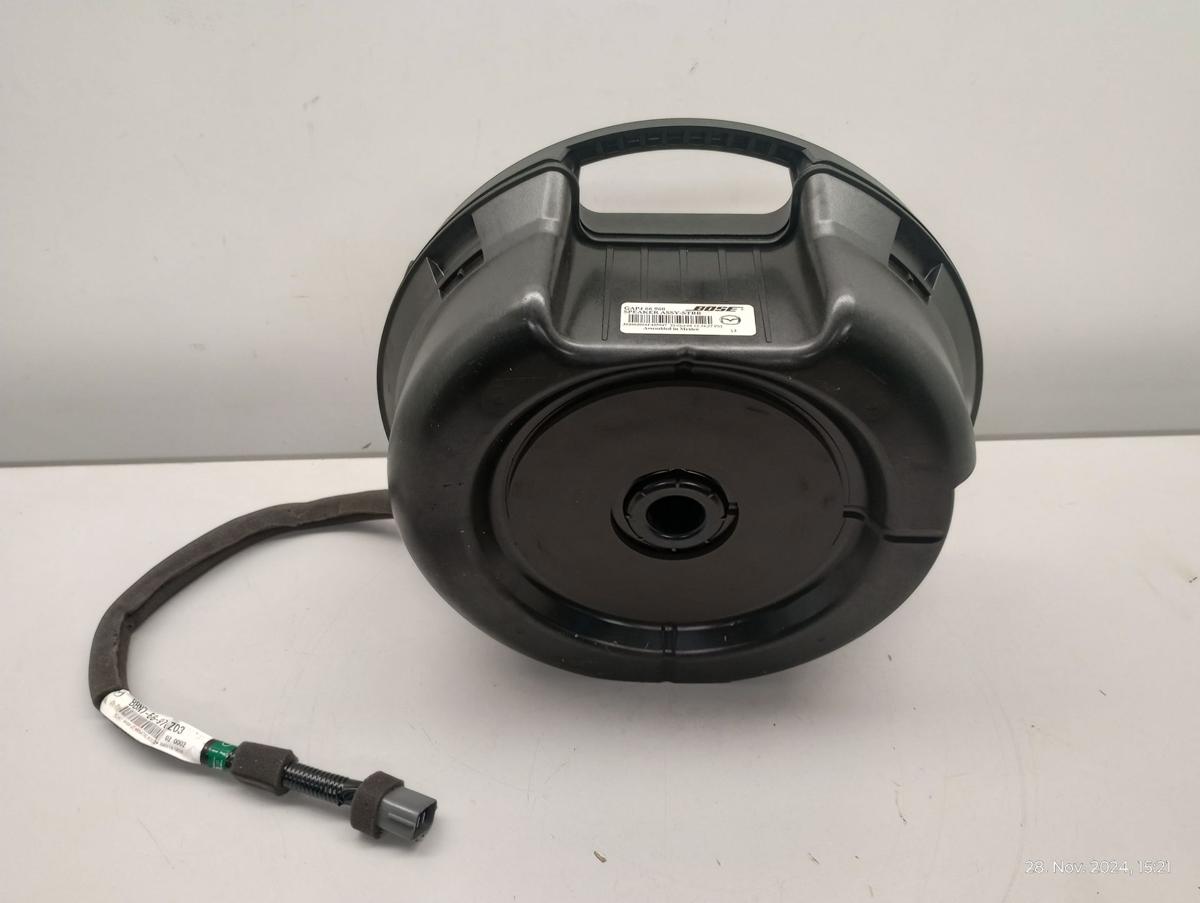 Mazda 3 BL orig Subwoofer Lautsprecher in Ersatzradmulde Bj 2010