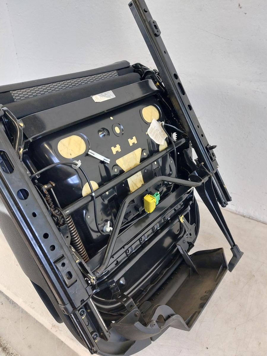 VW Polo 6R Sitz vorne links Fahrersitz 3t&uuml;er Stoff ohne Heizung