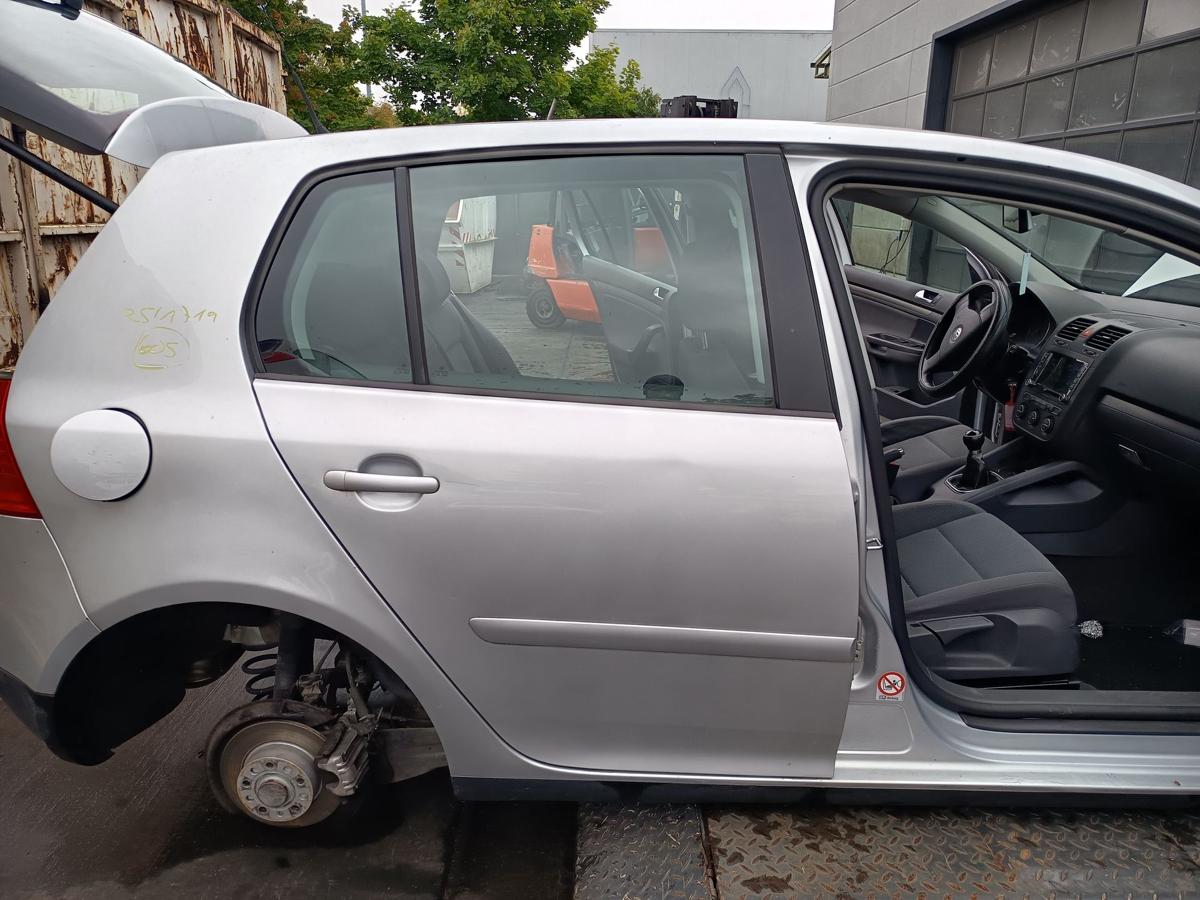 VW Golf V 5 türer original Tür hinten rechts Fond A7W Reflexsilber Bj 2005
