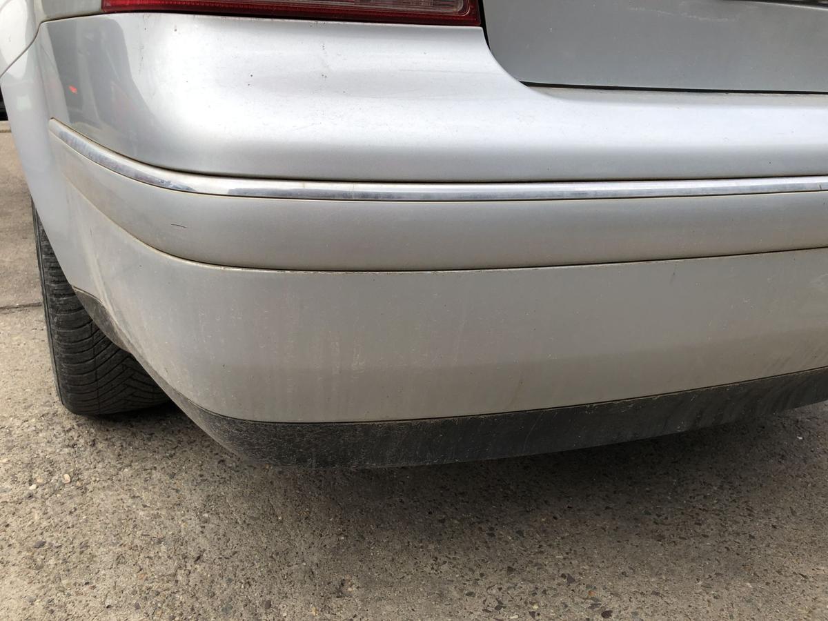 VW Bora 1J Sto&szlig;f&auml;nger hinten Sch&uuml;rze Limo Hecksto&szlig;stange Highlineleiste Chrom
