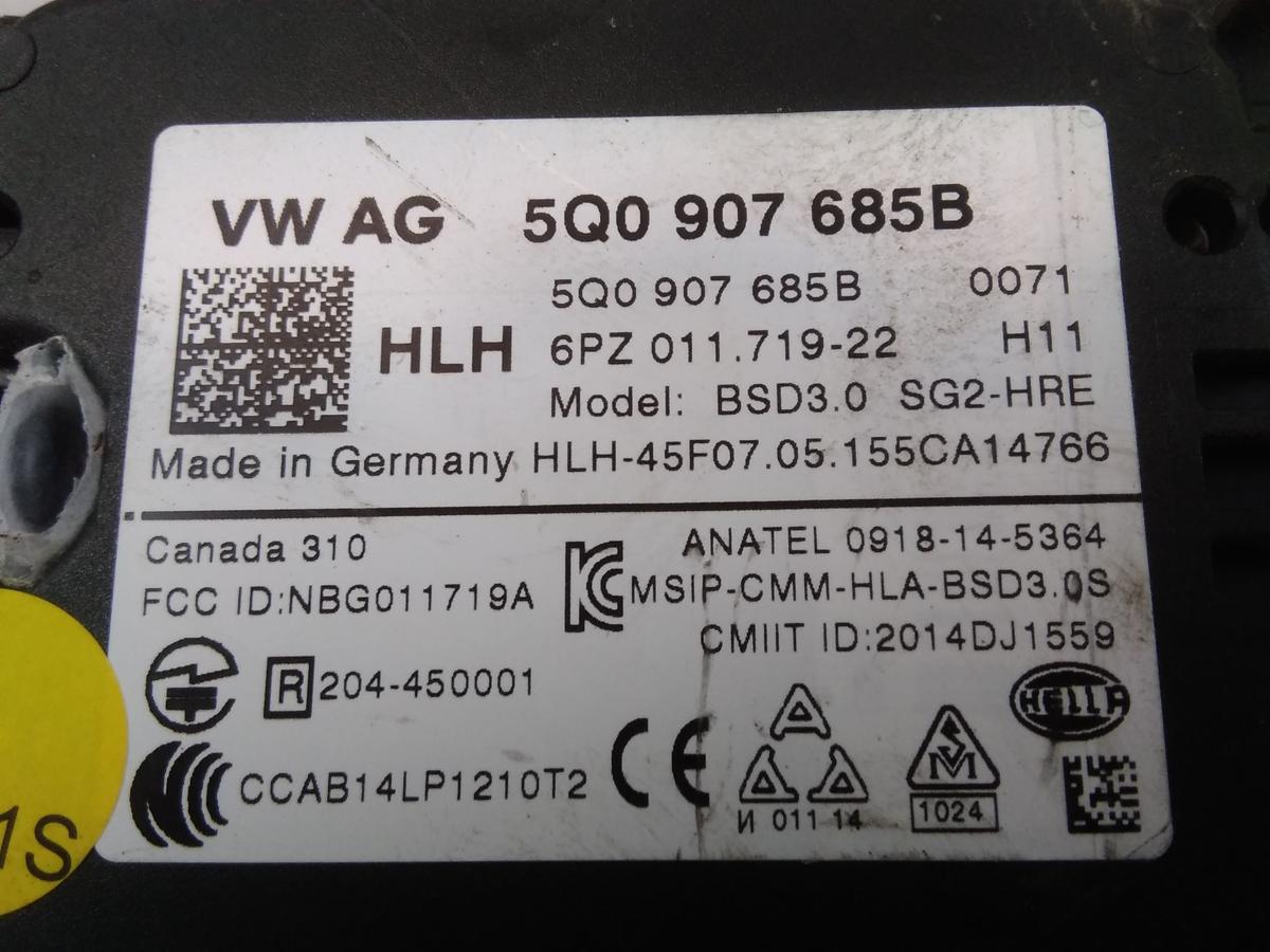 Seat Alhambra 7N original Totwinkelsensor hinten links 5Q0907685B Bj.2015