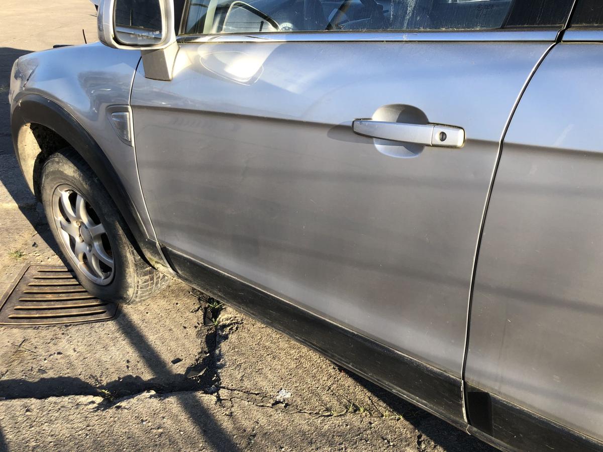 Chevrolet Captiva KLAC T&uuml;r vorn links Fahrert&uuml;r im Rohbau silber Autot&uuml;r