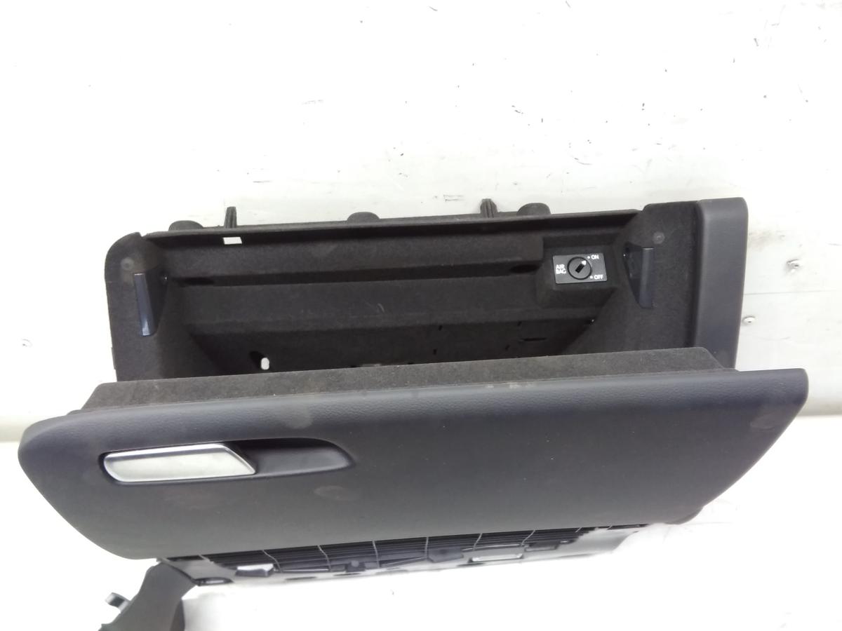 Audi A4 8K B8 original Handschuhfach Handschuhkasten schwarz Bj.2010