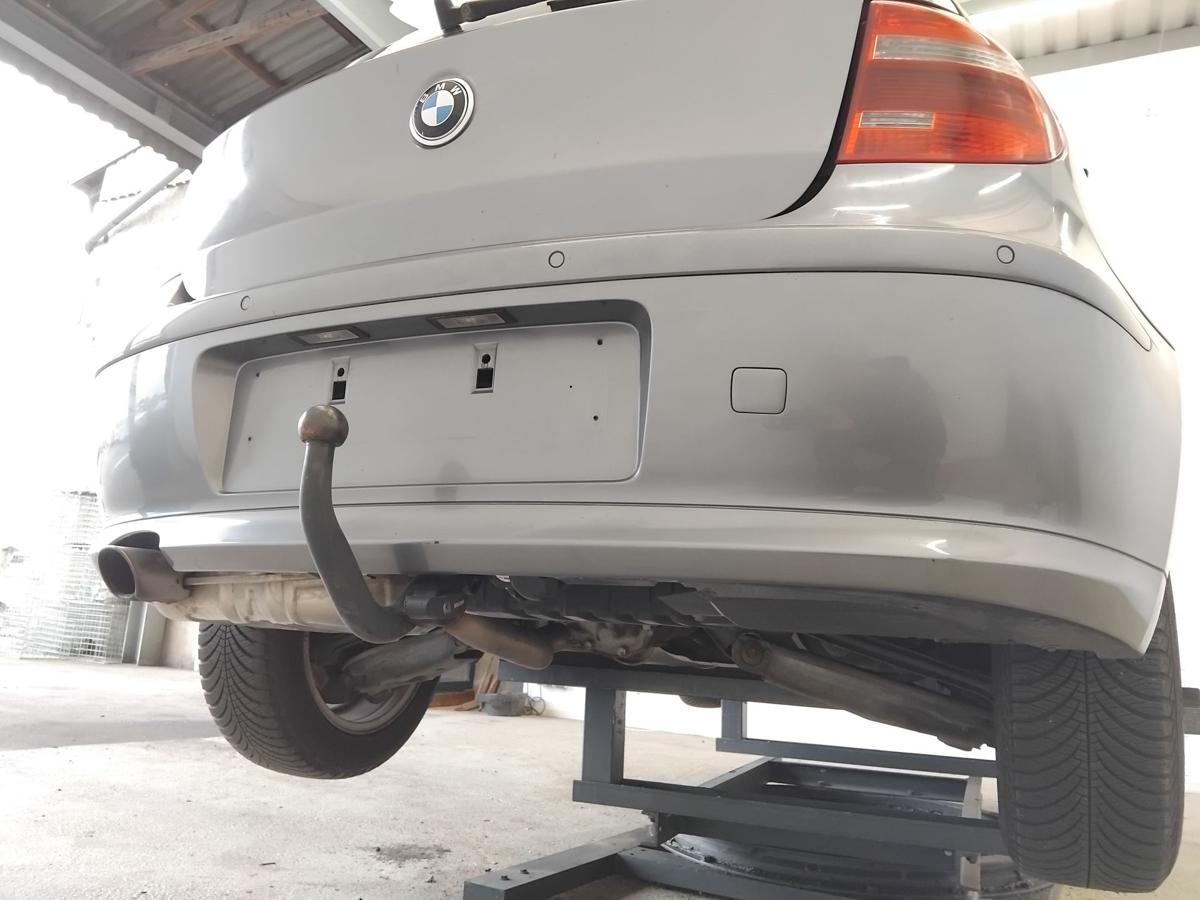 BMW 1er E81 E87 LCI orig.Stoßstange Stoßfänger hinten PDC Facelift BJ2009 A52 spacegraumetallic BMW 1er E81 E87 LCI orig.Stoßstange Stoßfänger hinten PDC Facelift BJ2009 A52 spacegraumetallic