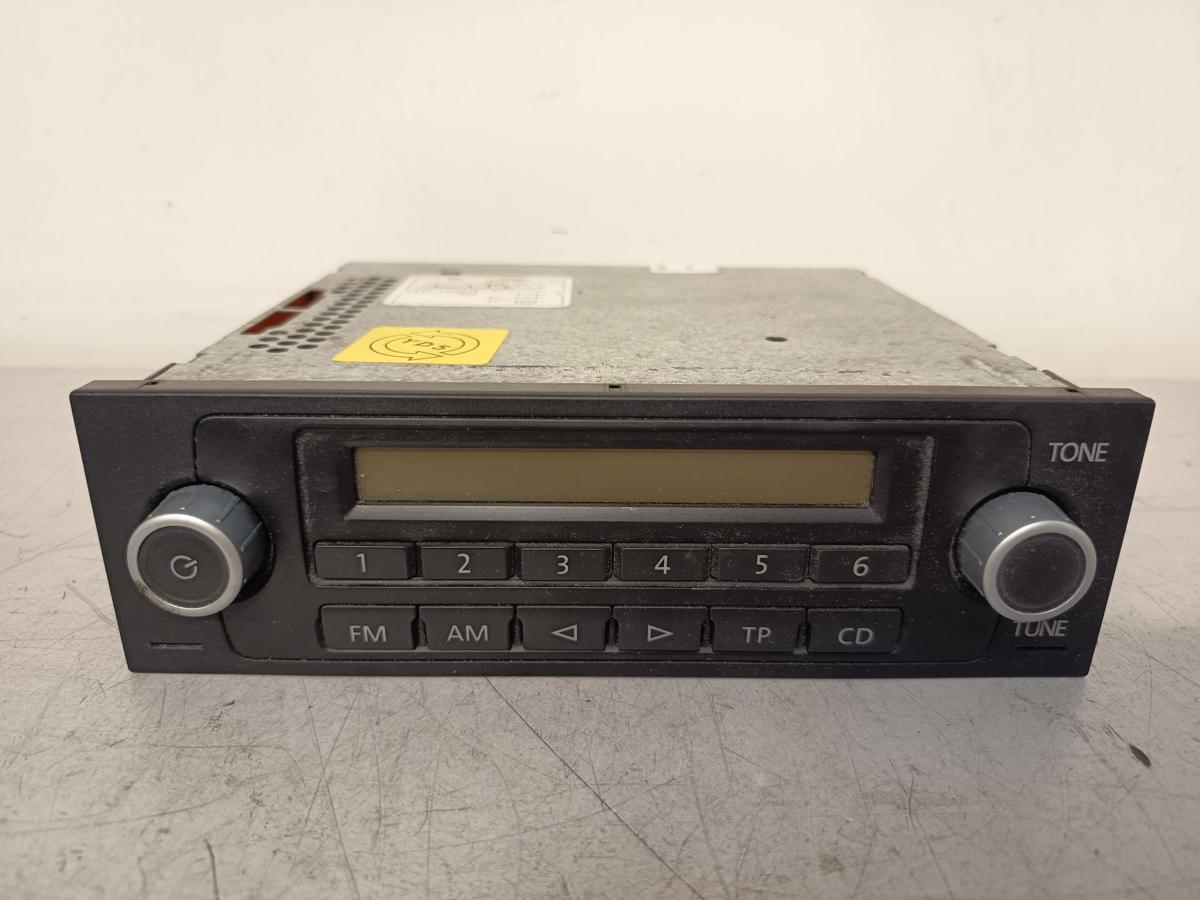 VW Caddy III original Radio 2K0035156X Bj 2012