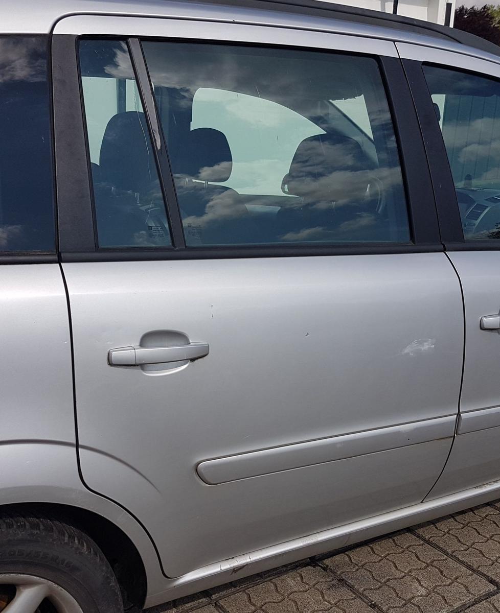 Opel Zafira B T&uuml;r hinten rechts in 2AU Starsilber III Bj2006