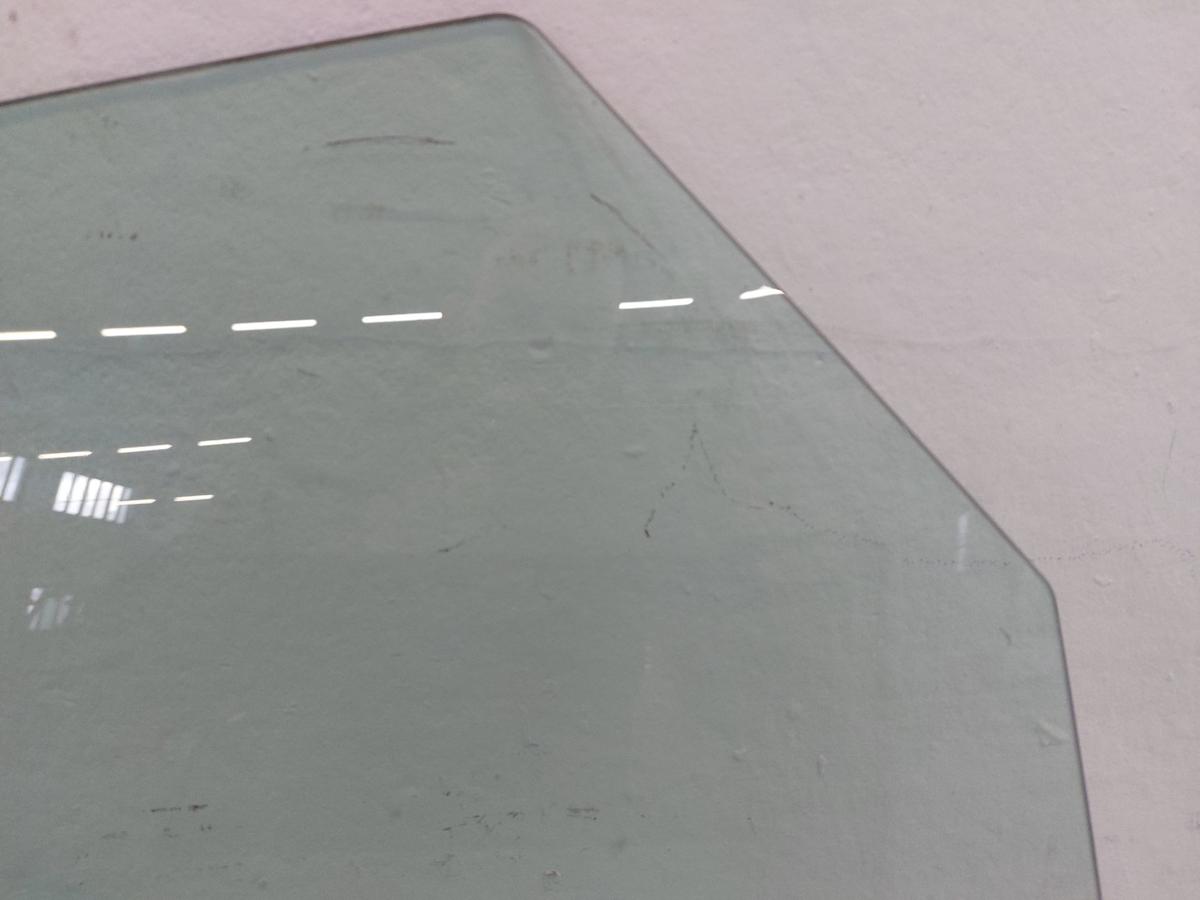 Hyundai i30 PD Mild Hybrid T&uuml;rscheibe hinten links Seitenscheibe Colorglas 5trg