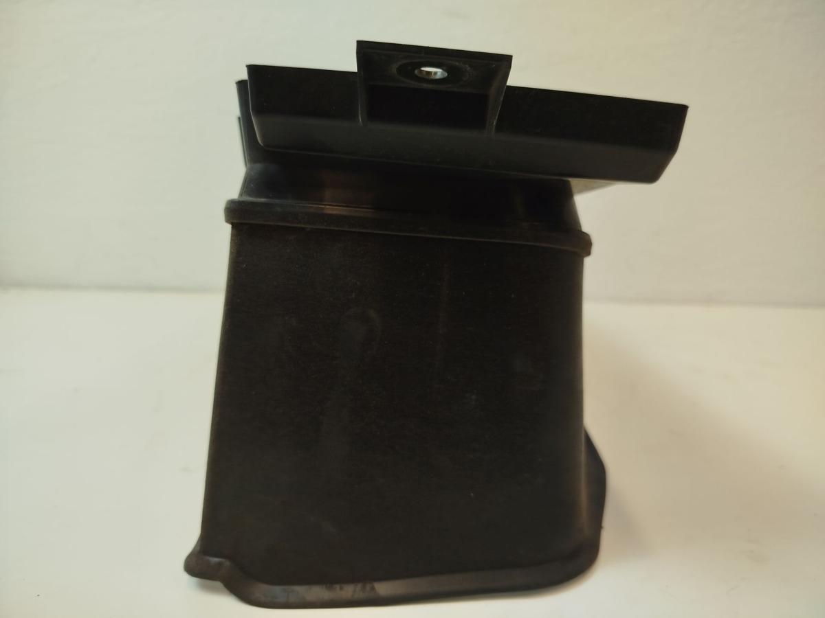 Nissan Micra K14 Luftf&uuml;hrung vorn Luftleitplastik OEM