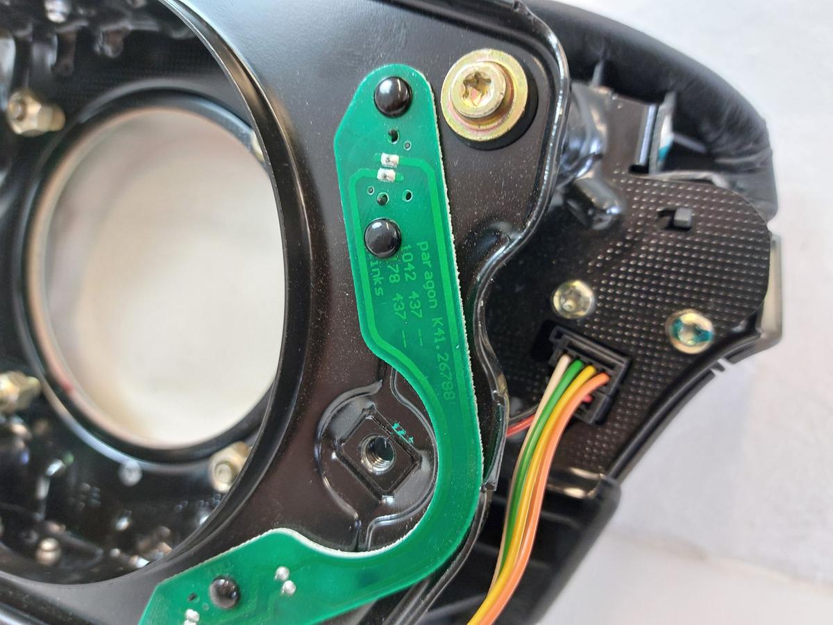 Mercedes CLK 430 W208 C208 Lenkradabdeckung Leder Multifunktion Lenkrad OEM