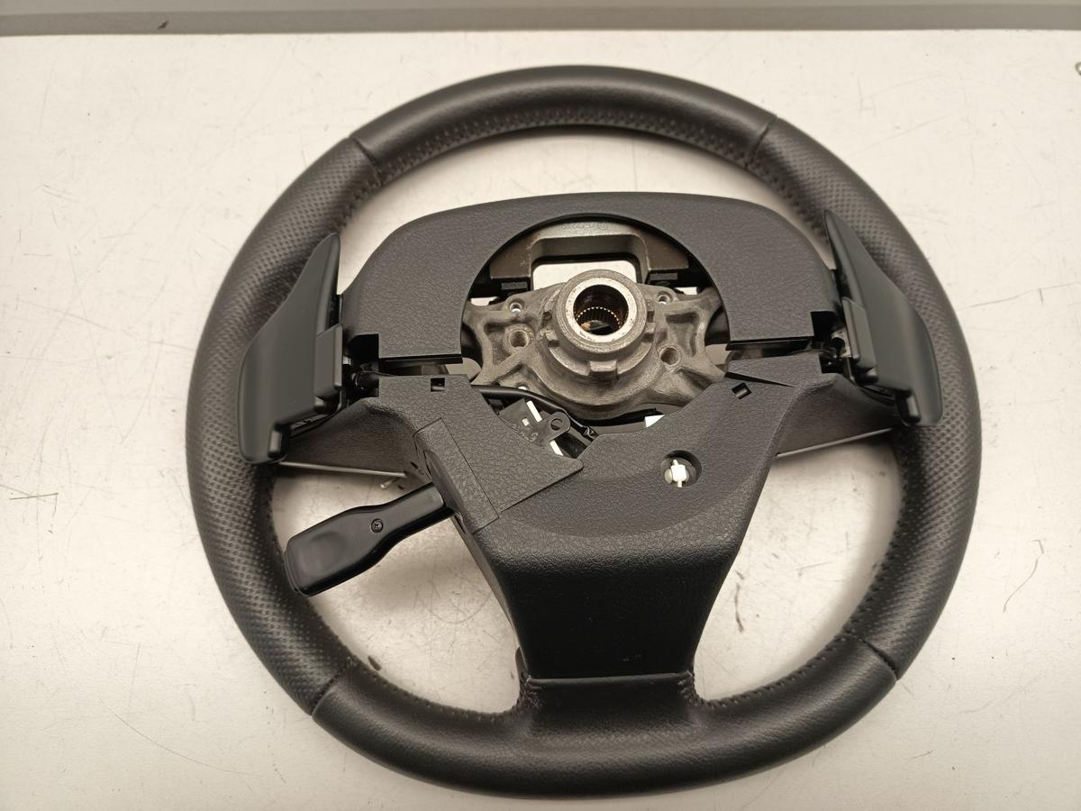 Toyota Auris E15 original Lenkrad Leder Multifunktion Schaltwippen Bj 11