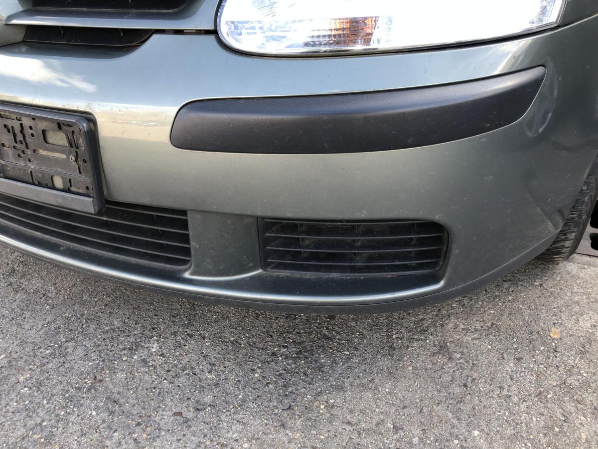 VW Golf 5 V 1K Sto&szlig;f&auml;nger vorn Frontsch&uuml;rze Frontsto&szlig;stange LA6Q Sagegreen