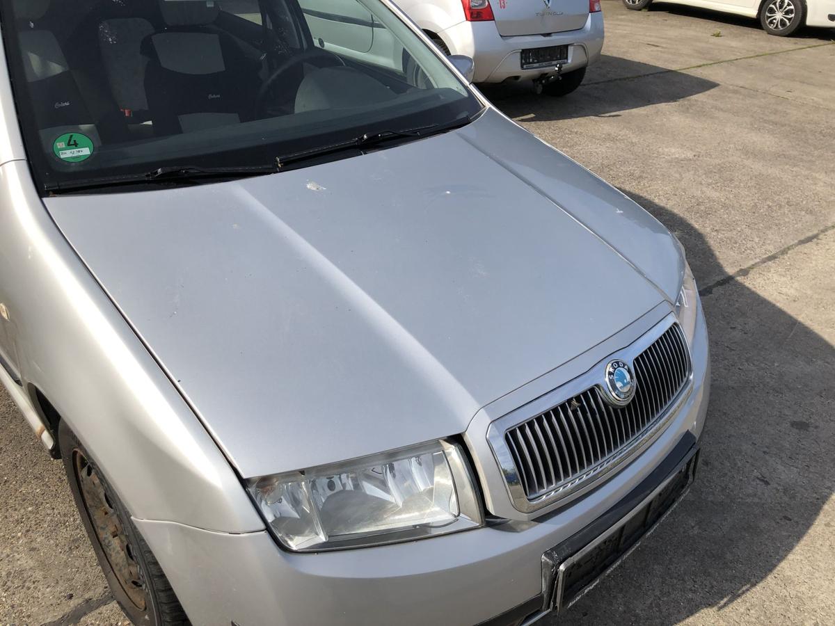 Skoda Fabia 6Y Motorhaube Haube Klappe Deckel inkl. Grill LF7T Diamant Silber
