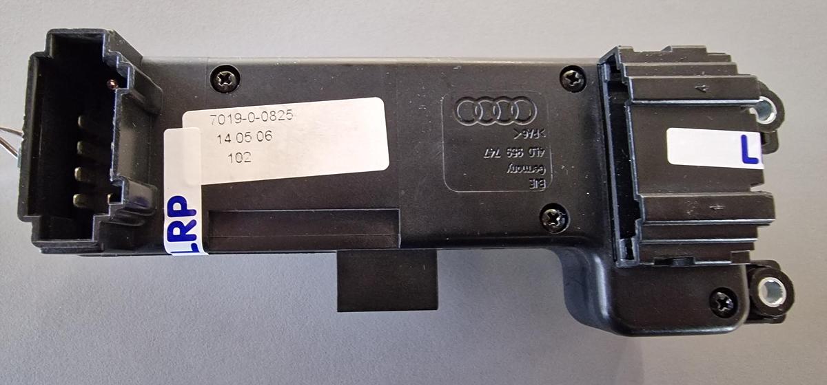 Audi Q7 4L Bj.2006 original Schalter Sitzverstellung Fahrersitz grau 4L0959747