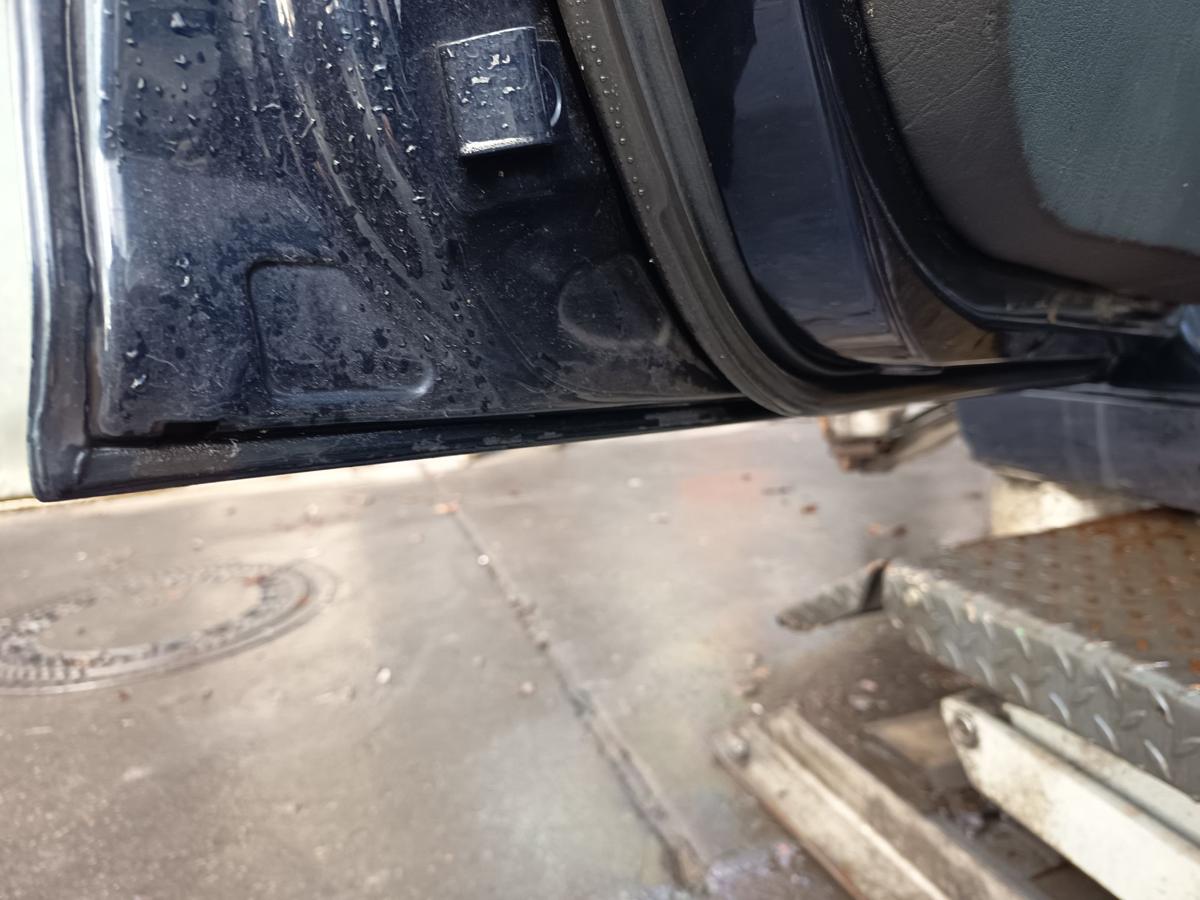 BMW E46 original T&uuml;r vorn links Fahrer 317/5 Orientblau Bj 2005