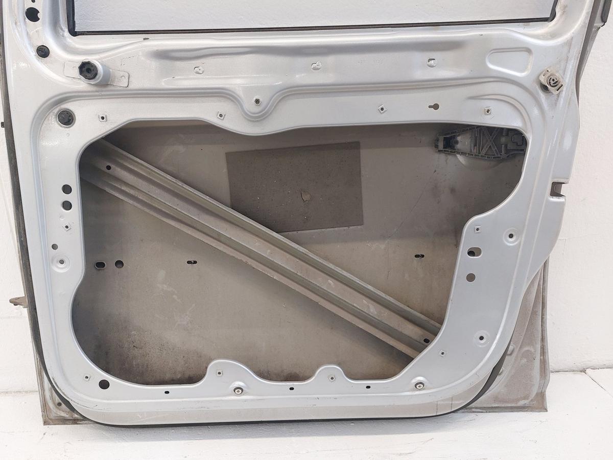 VW Touran 1T Tür vorn rechts Beifahrertür im Rohbau LA7W Reflexsilber 03 bis10