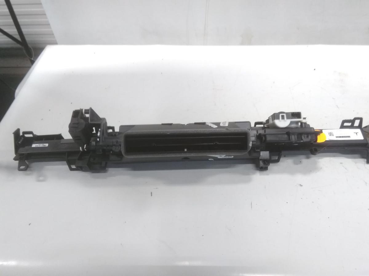 Tesla Model S 2.Facelift original Kombiinstrument Armatur 1562948-70-D Bj.2023
