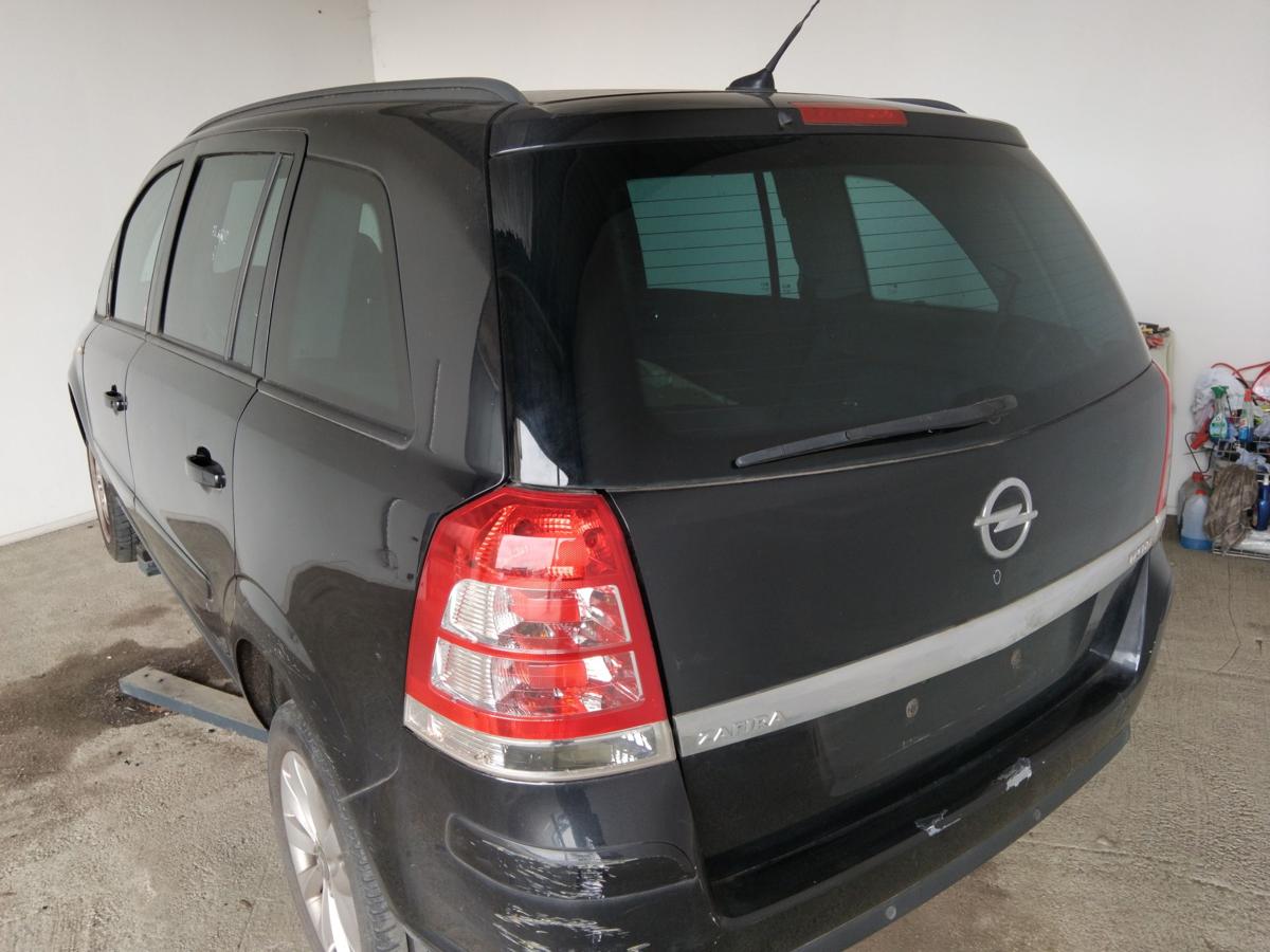 Opel Zafira B Heckklappe graphitschwarzmetallic Z22C mit Heckscheibe BJ2014