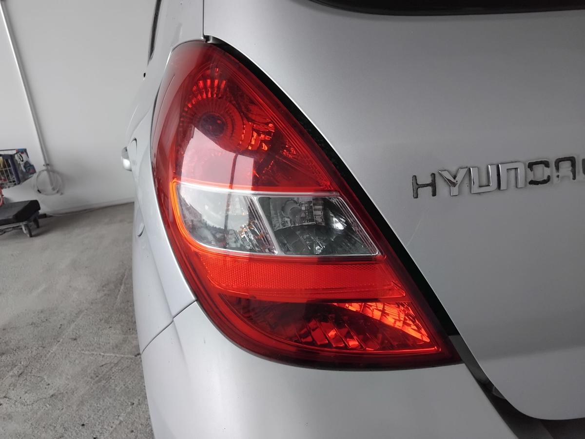 Hyundai i20 PB original R&uuml;ckleuchte Heckleuchte Schlussleuchte links BJ2011