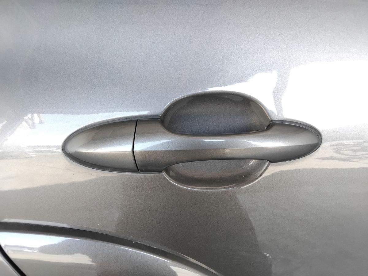 Mazda Tribute EP2 original T&uuml;r hinten rechts graumetallic Anrostung BJ2006