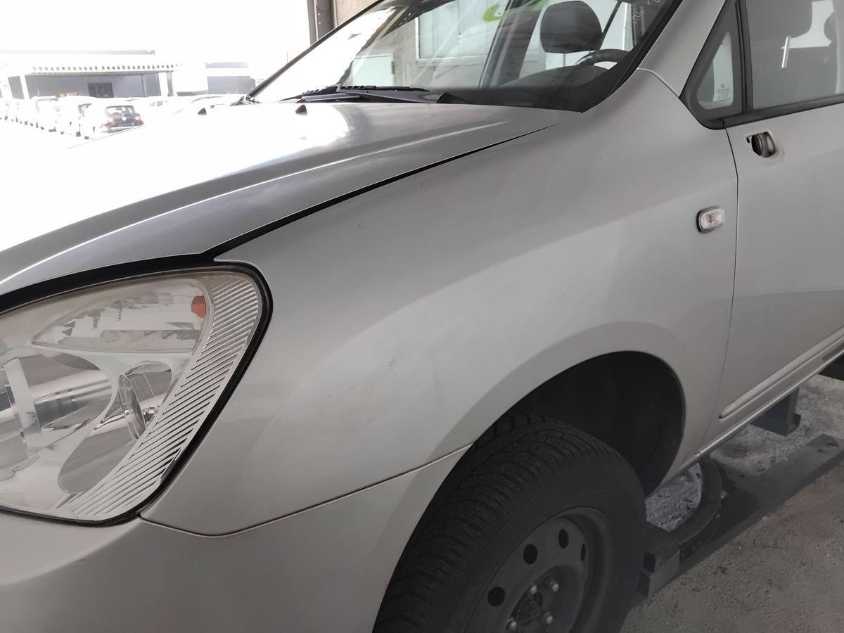 Kia Carens 3 UN original Kotfl&uuml;gel vorn links 7S Fine Silver Metallic BJ2006
