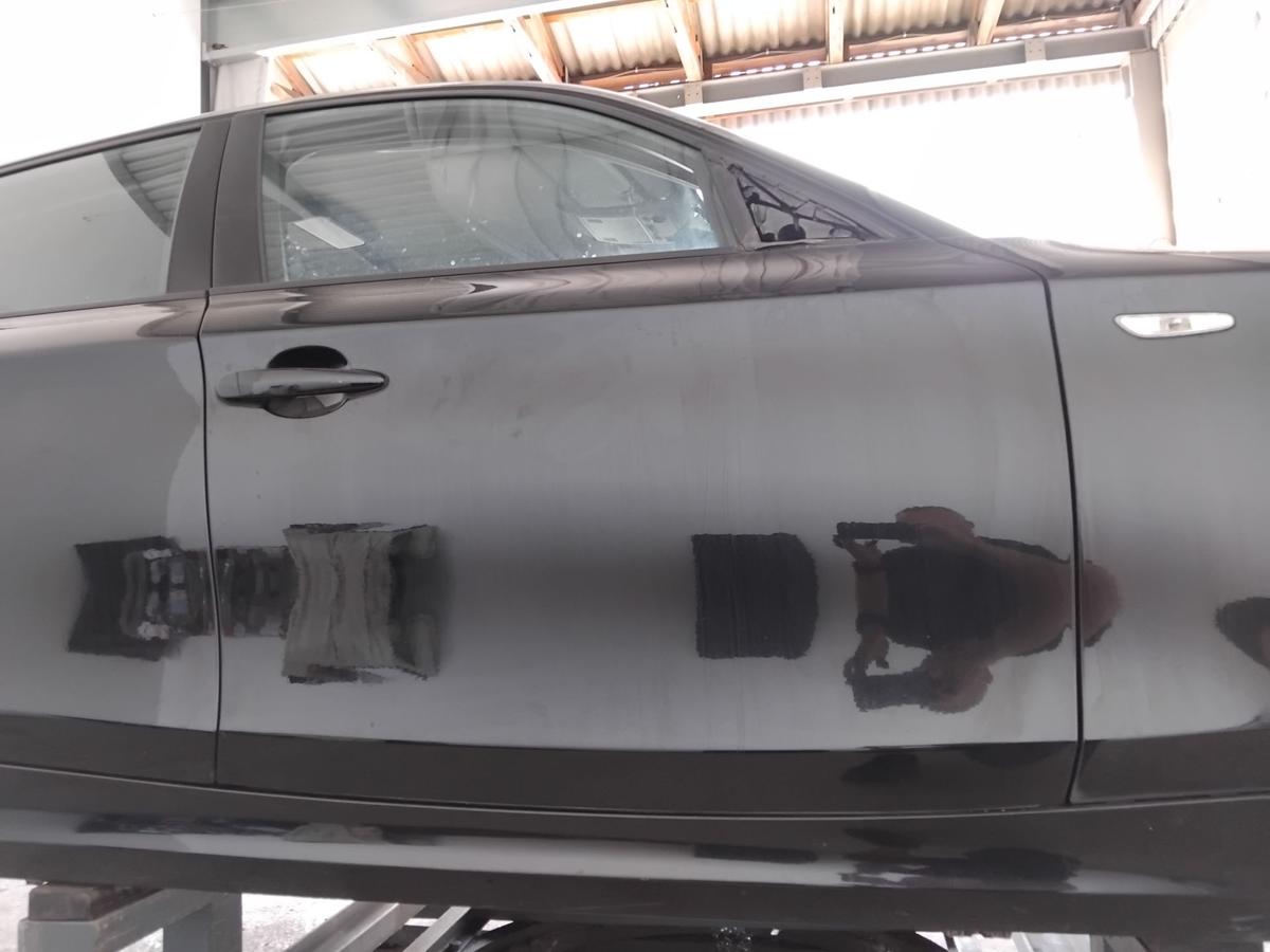 BMW 1er E87 T&uuml;r vorn rechts Beifahrert&uuml;r 668 SCHWARZ II 5-T&uuml;rer BJ2008
