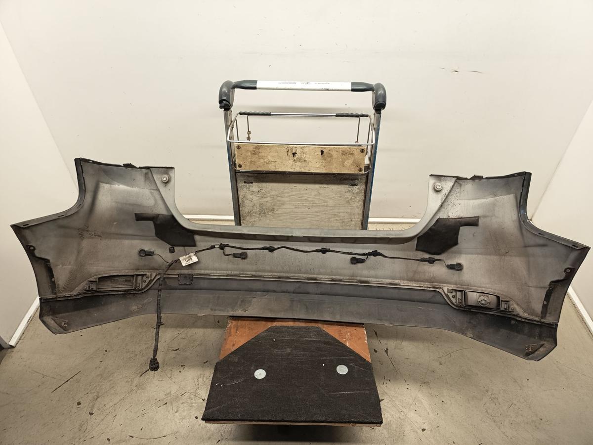Ford Focus III Limo orig Sto&szlig;stange hinten Magnetic Grau Facelift PDC Bj 2015