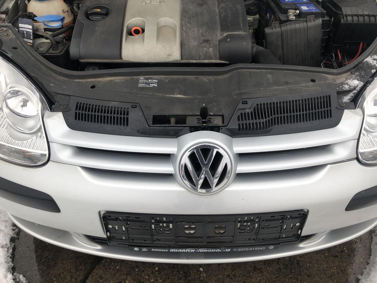 VW Golf 5 V 1K K&uuml;hlergrill Grill Frontgrill mit VW Logo LA7W Reflexsilber Met