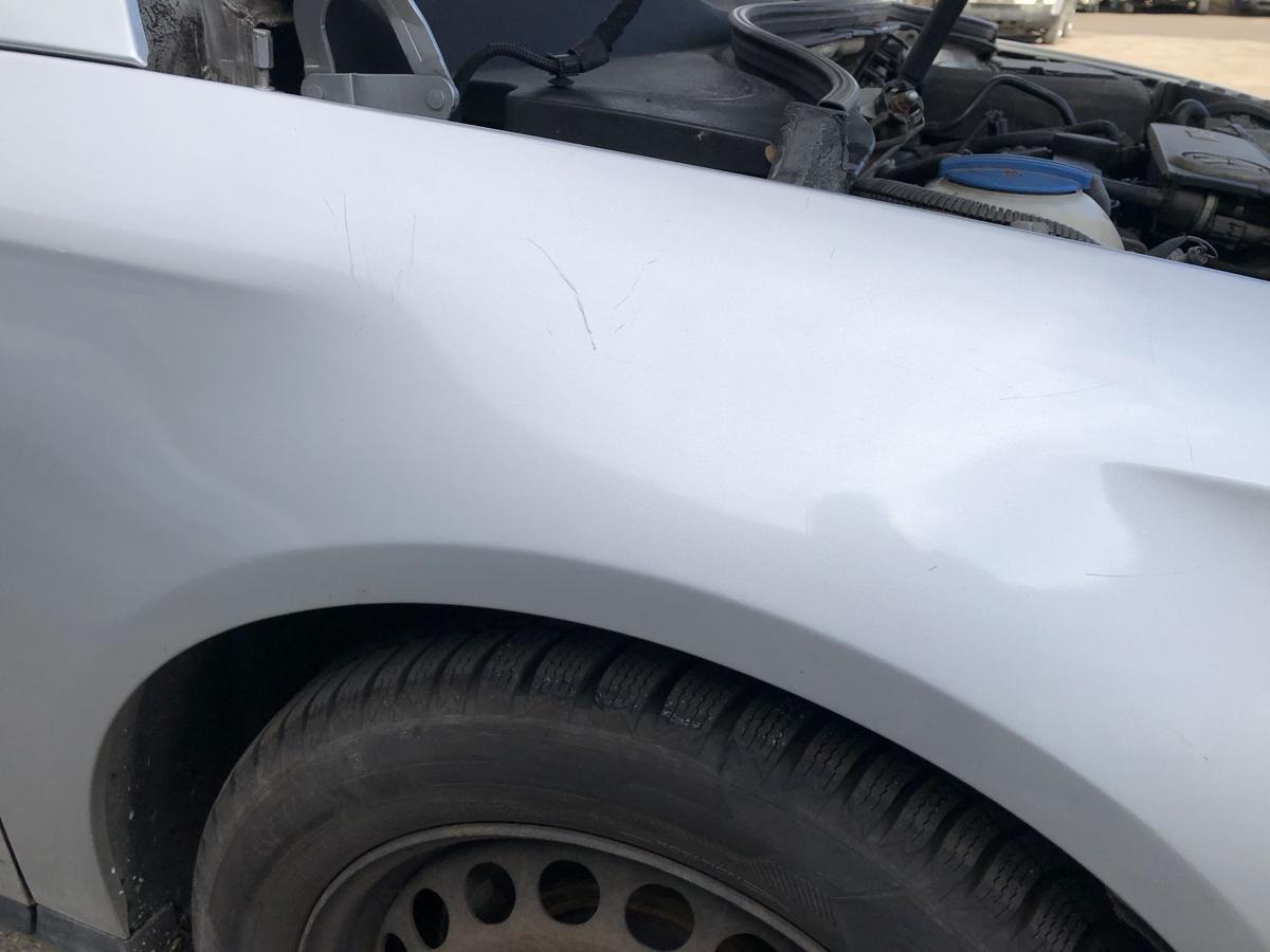 VW Passat 3C B6 Kotfl&uuml;gel vorn rechts Beifahrerseite LA7W Reflexsilber OE