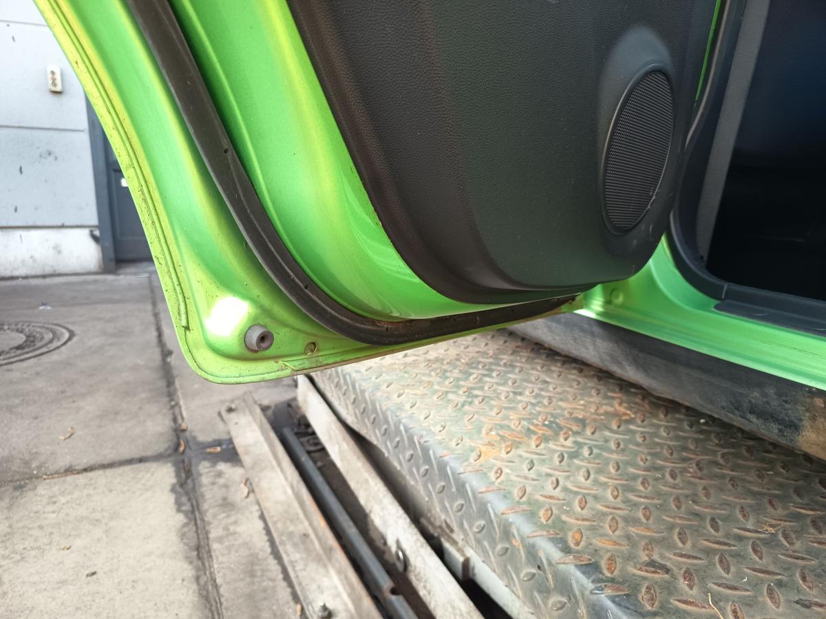 Suzuki Splash original T&uuml;r hinten links Fond ZJD Splash green Bj 2008