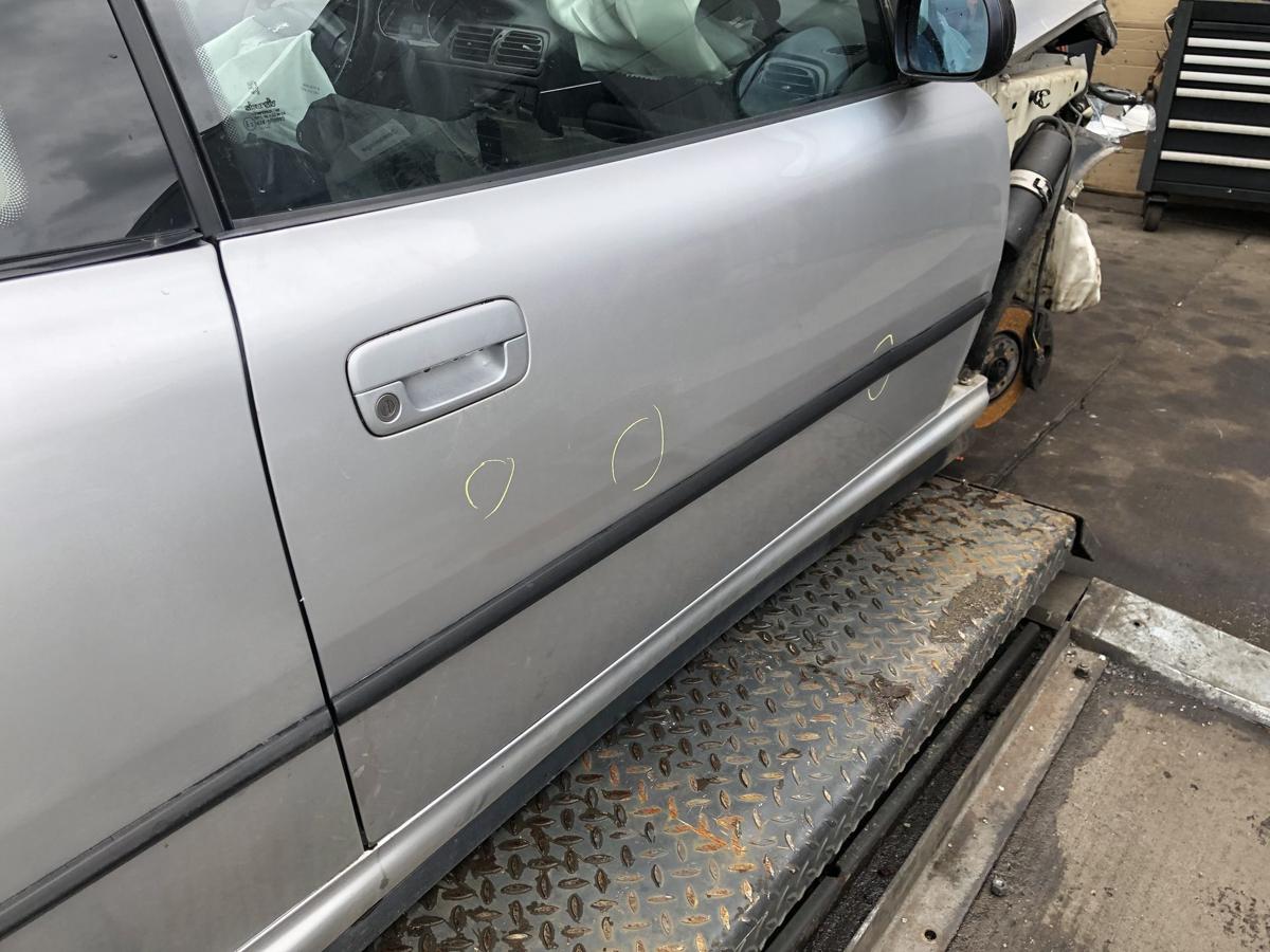Peugeot 406 Coupe original Tür rechts Beifahrer Thalliumgrau Bj 2002