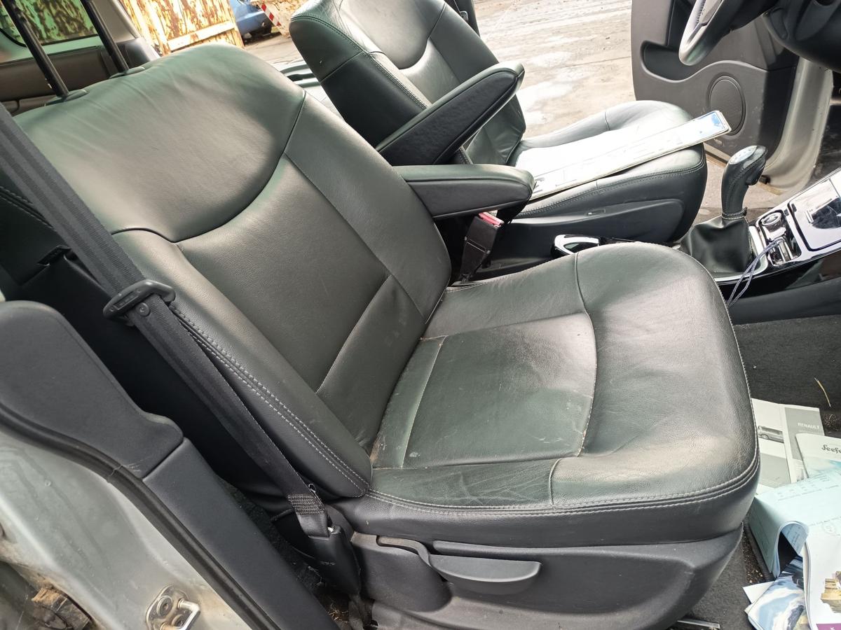 Renault Espace IV 4 orig Sitz vorn rechts Leder ohne Kopfstütze Bj 2010