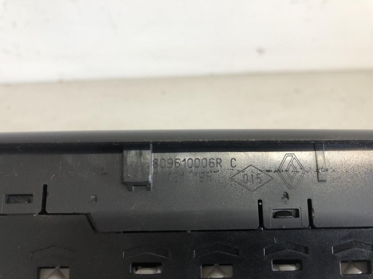 Renault Laguna III original Fensterheberschalter vorn links 809610006R Bj 2010