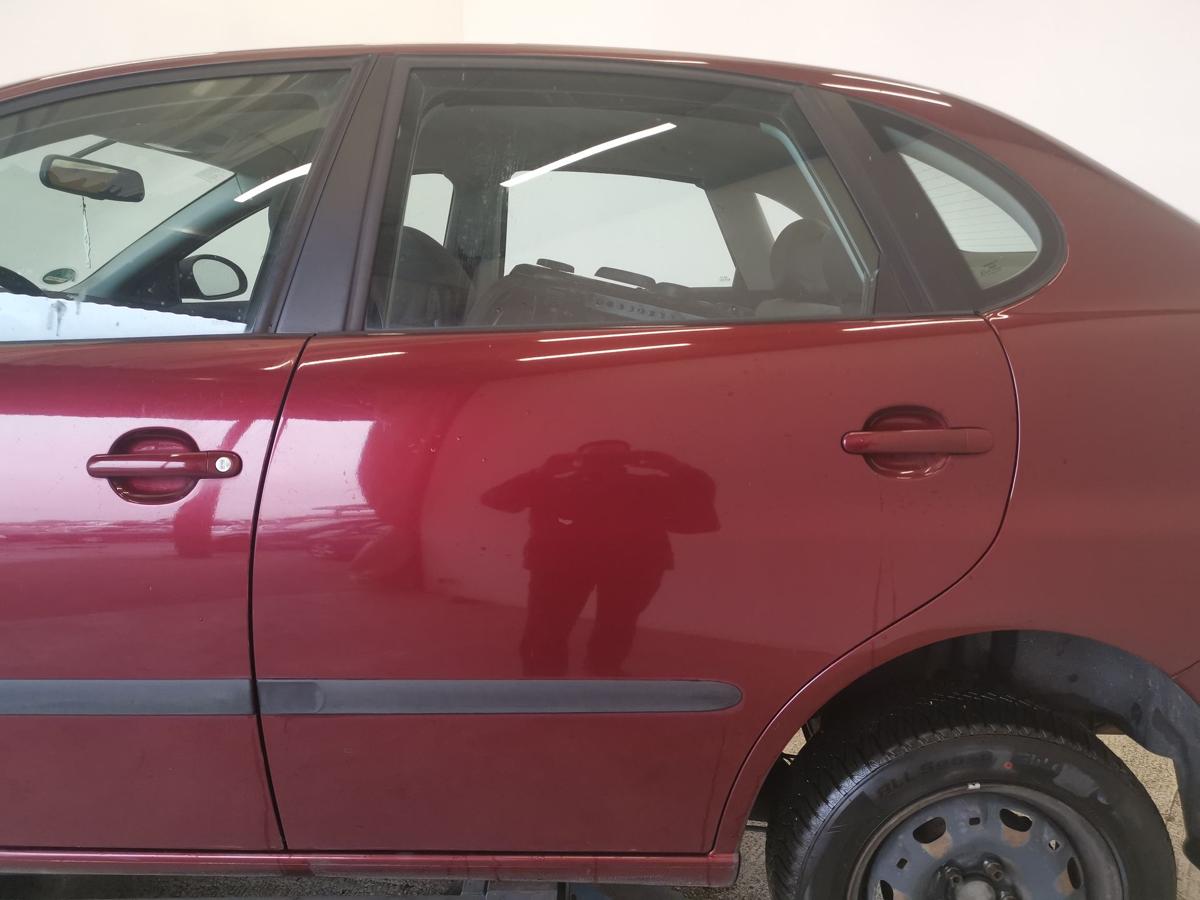 Seat Cordoba 6L original Tür hinten links LS3W Rojo Soberano Rotmetallic Rohbau Bj.2004